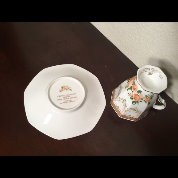Avon EXCLUSIVE LUXURY VINTAGE TEA CUP 1994 - Picture 7 of 7